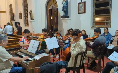 Presentación en Catedral de Encarnación - Misa de Cuerpo y Sangre de Jesus